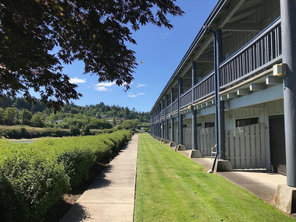 Edgewater And Suites, Ascend Collection 3* Coos Bay